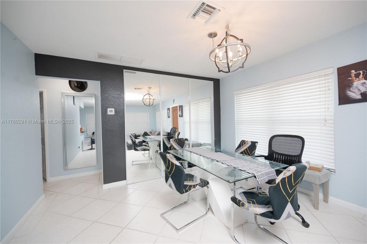 1301 NW 45th St , Fort Lauderdale, FL 33309 Photo
