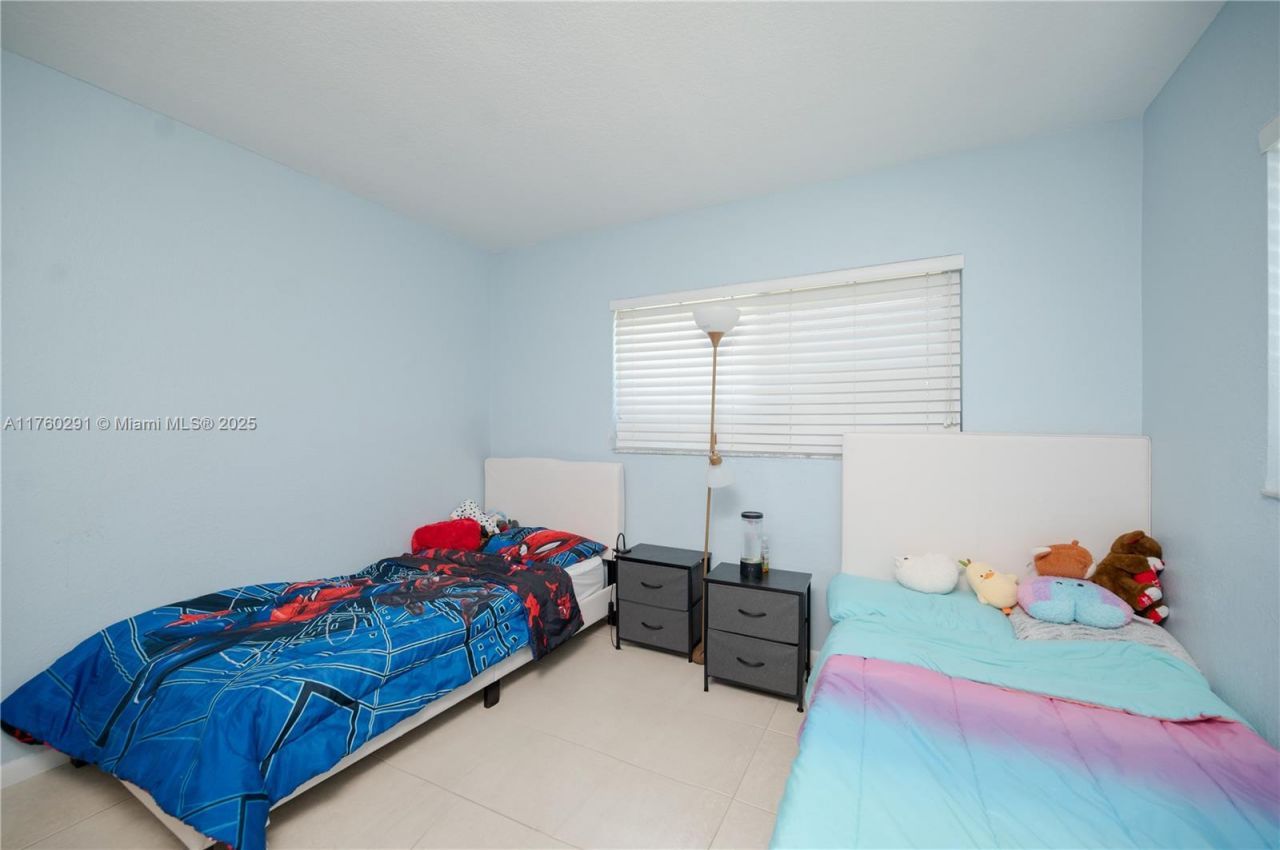 1301 NW 45th St , Fort Lauderdale, FL 33309 Photo