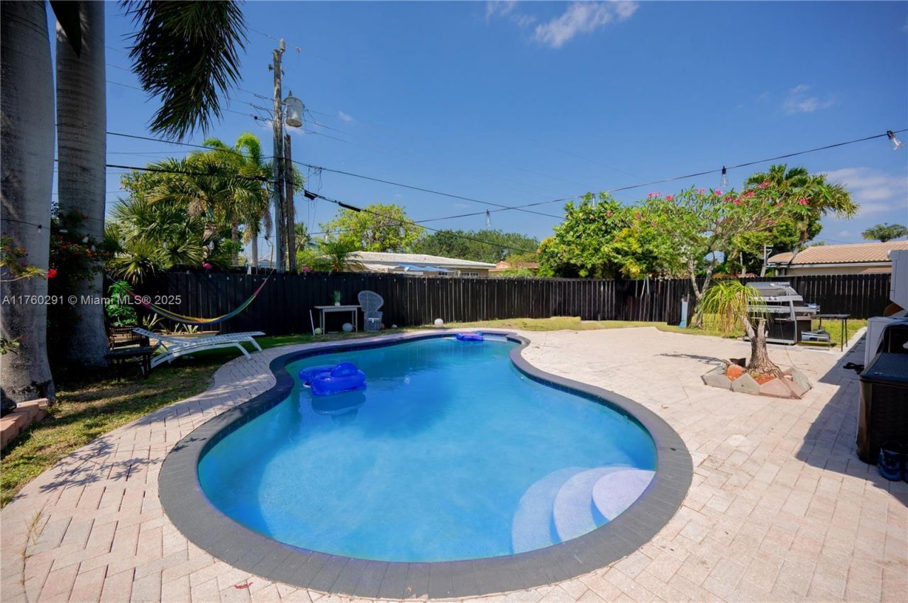 1301 NW 45th St , Fort Lauderdale, FL 33309 Photo