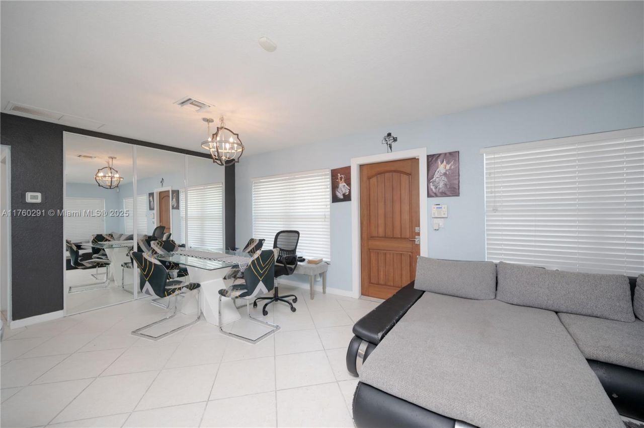 1301 NW 45th St , Fort Lauderdale, FL 33309 Photo