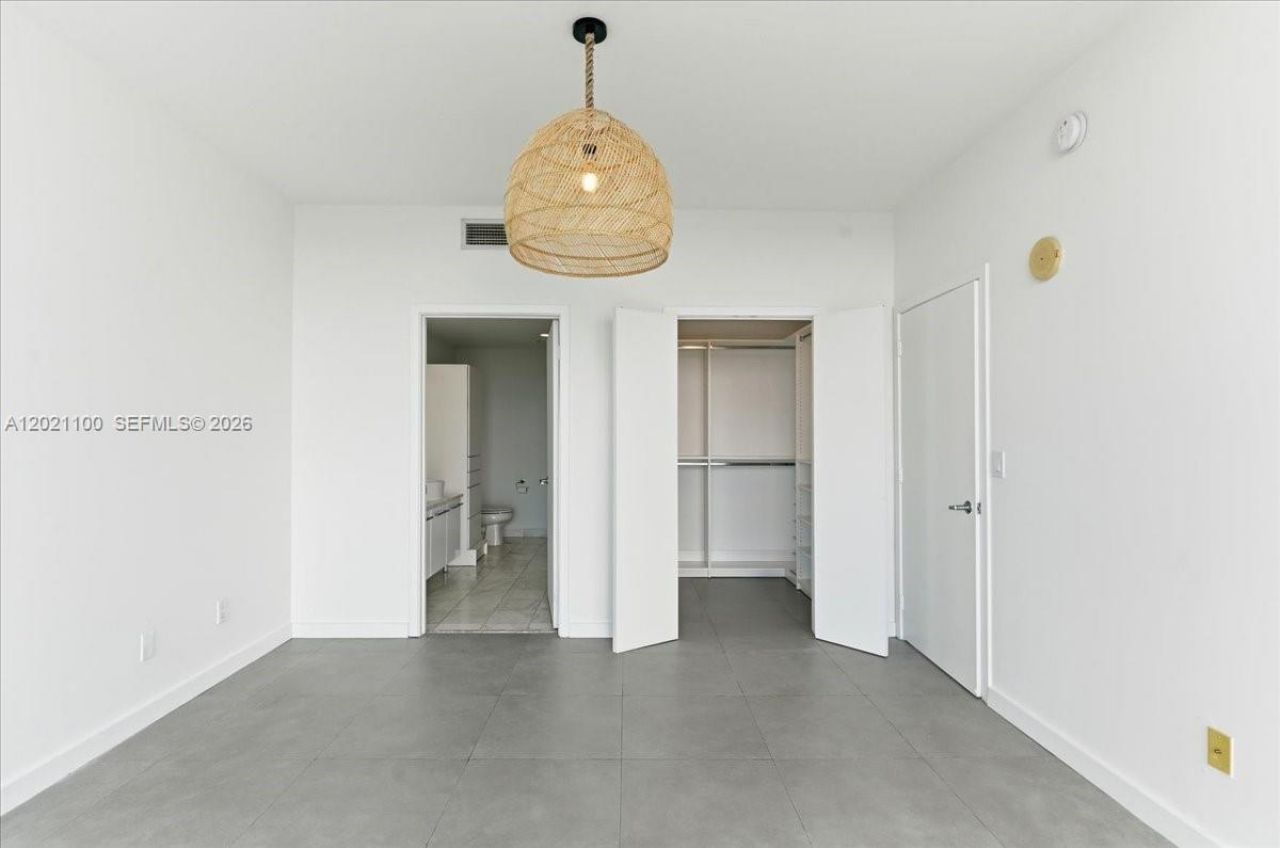 888 Biscayne Blvd, Unit 2212, Miami, FL 33132 Photo