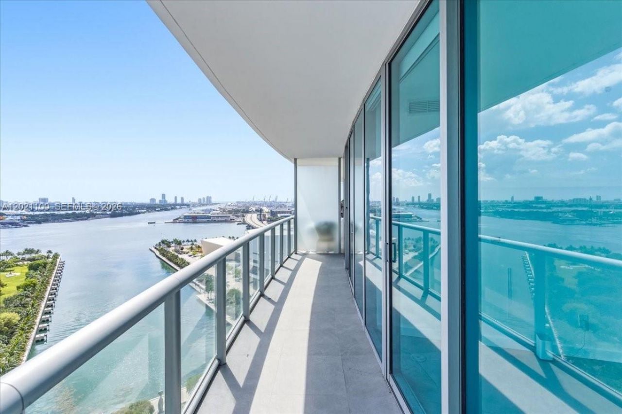 888 Biscayne Blvd, Unit 2212, Miami, FL 33132 Photo