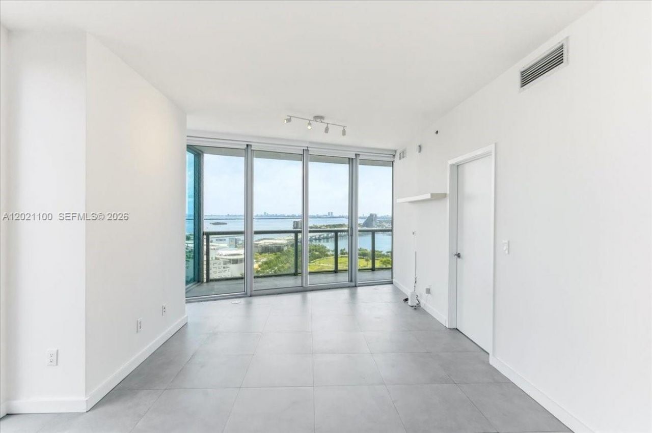 888 Biscayne Blvd, Unit 2212, Miami, FL 33132 Photo