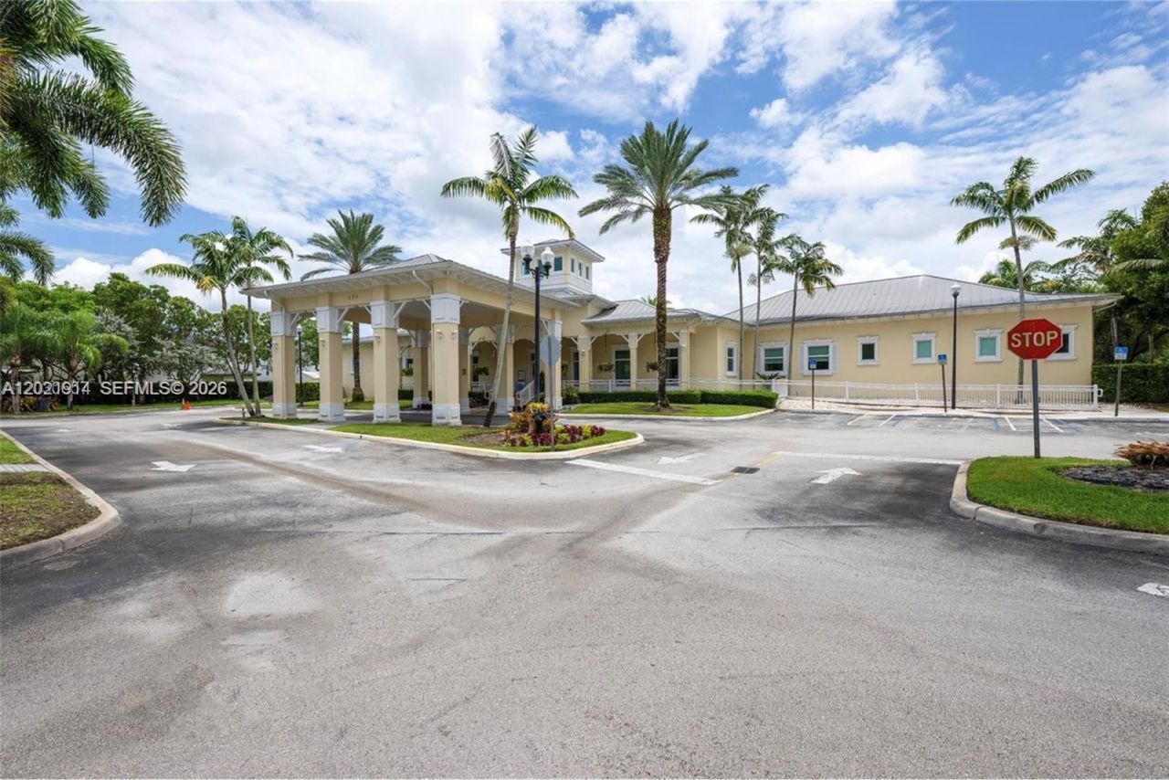 2885 SE 1st Dr, Unit 1, Homestead, FL 33033 Photo