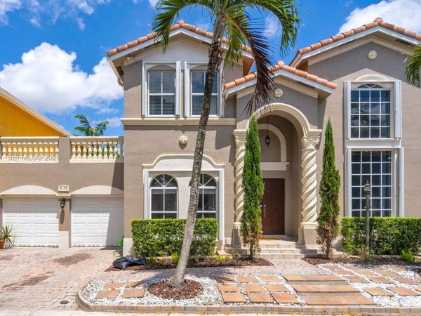 5175 NW 108th Pl , Doral, FL 33178