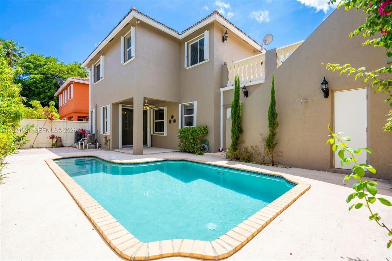 5175 NW 108th Pl, Doral, FL 33178 Photo