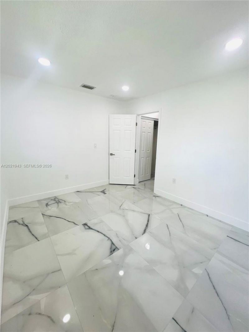 15530 SW 295th Ter , Unit REAR, Homestead, FL 33033 Photo