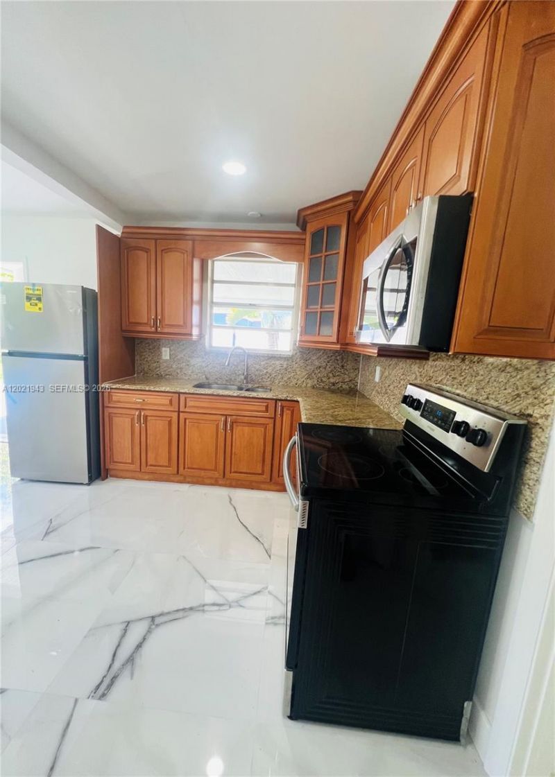 15530 SW 295th Ter , Unit REAR, Homestead, FL 33033 Photo