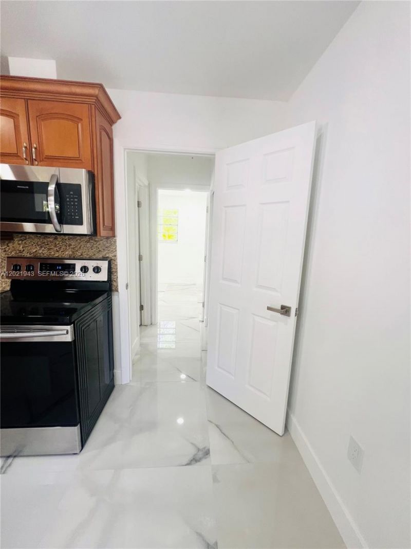 15530 SW 295th Ter , Unit REAR, Homestead, FL 33033 Photo