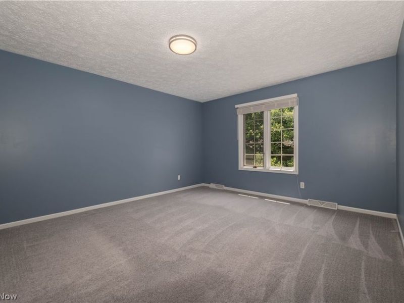 4920 Pond Drive NW, North Canton, OH 44720 Photo 17