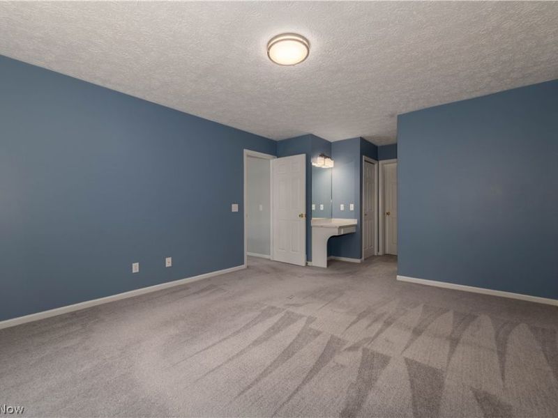 4920 Pond Drive NW, North Canton, OH 44720 Photo 19