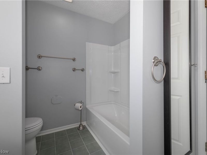 4920 Pond Drive NW, North Canton, OH 44720 Photo 21