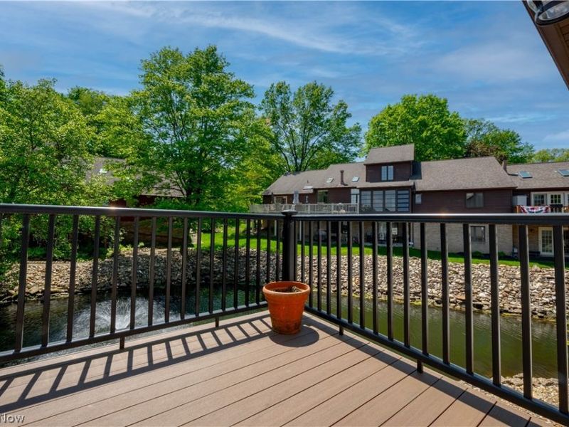 4920 Pond Drive NW, North Canton, OH 44720 Photo 32