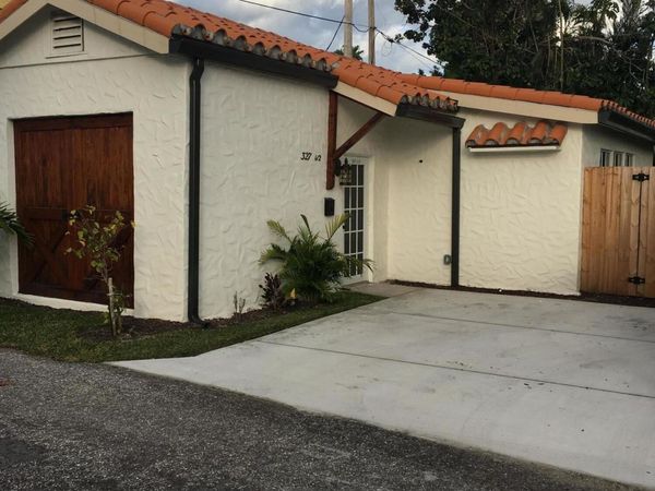 327 Dyer Road, Unit Rear, West Palm Beach, FL 33422