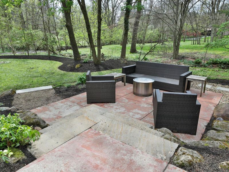 529 Plymouth Street , Worthington, OH 43085 Photo 12