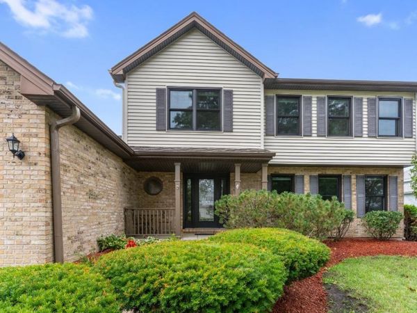 1715 Chestnut Hill Road , Plainfield, IL 60586