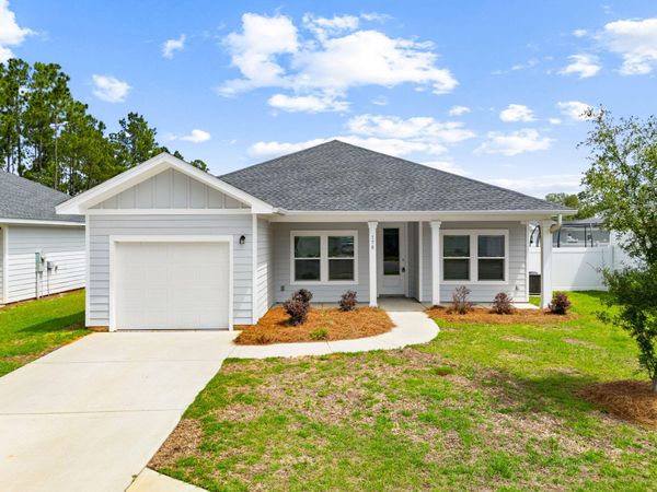 170 Bradford Court, Freeport, FL 32439