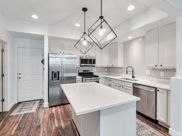 4536 W CAVE RUN LN, South Jordan, UT 84009