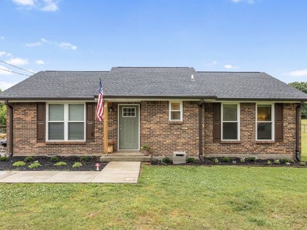 1046 Eastside Rd, Ashland City, TN 37015