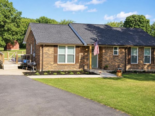 1046 Eastside Rd, Ashland City, TN 37015
