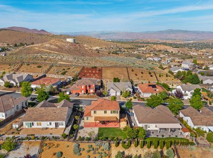 8135 Fire Opal Lane, Reno, NV 89506 Photo