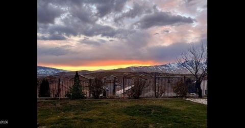 8135 Fire Opal Lane, Reno, NV 89506 Photo