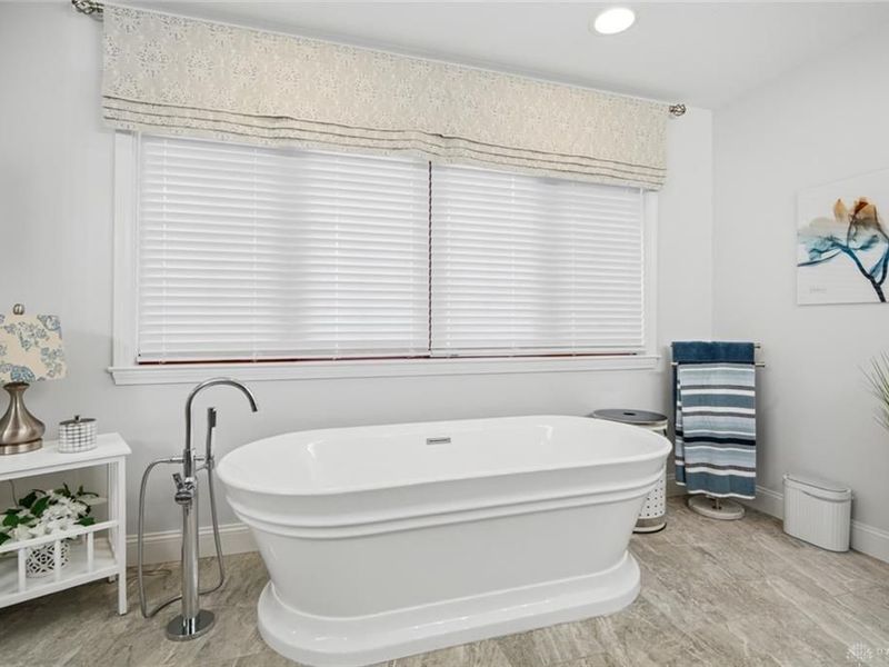 2144 Canterbury Court, Troy, OH 45373 Photo 22