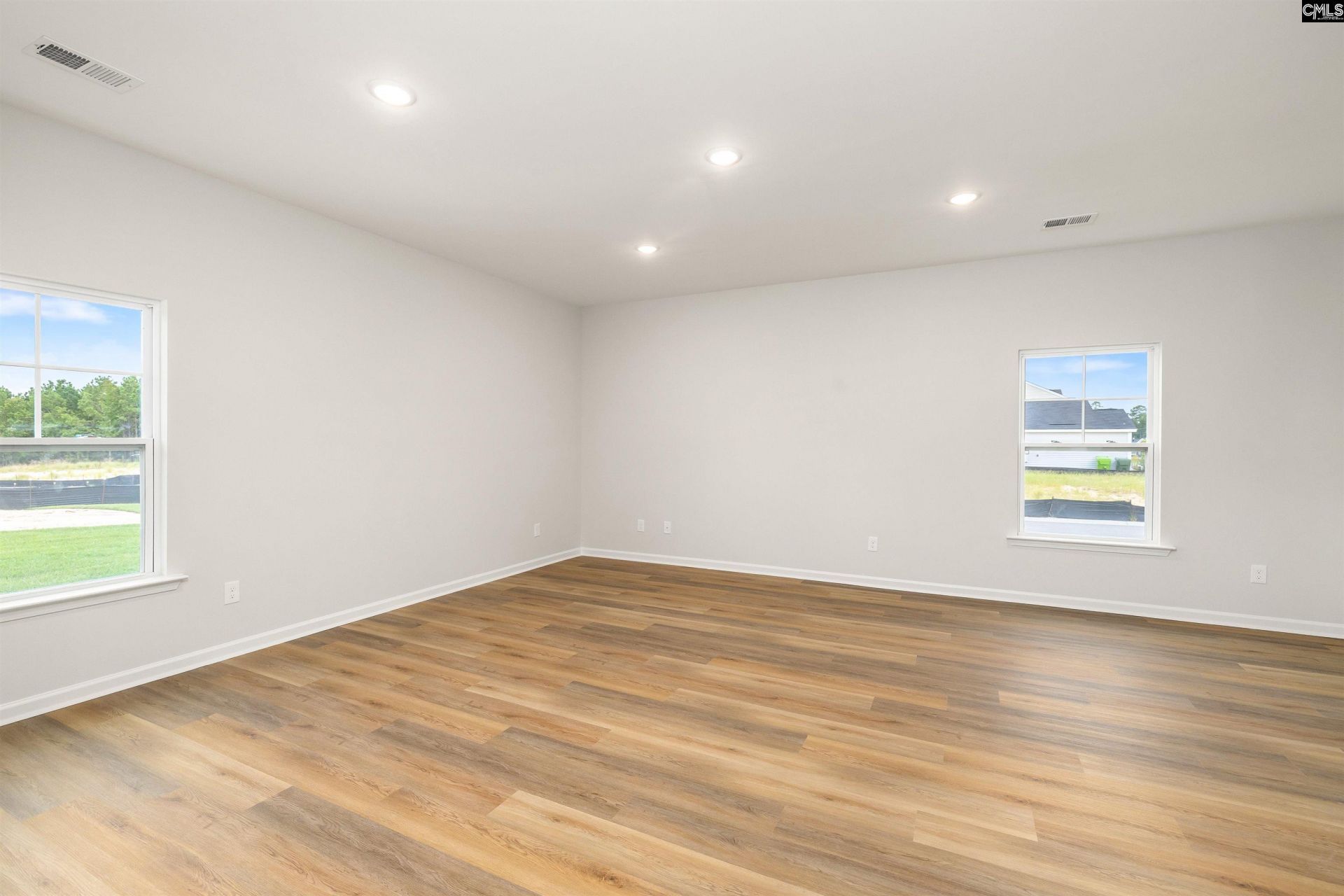 404 Hardwick Drive Photo 8