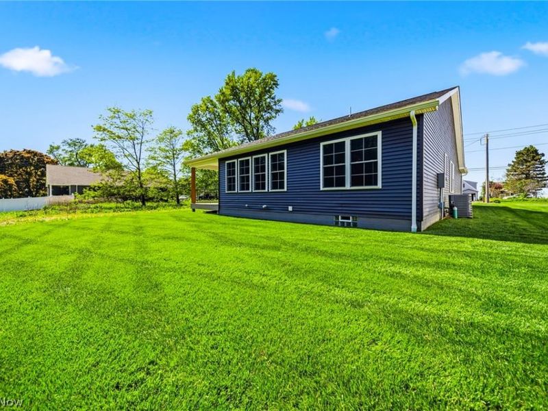 975 Lake Road, Conneaut, OH 44030 Photo 5