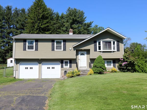7 Jonathan, Bloomfield, CT 06002