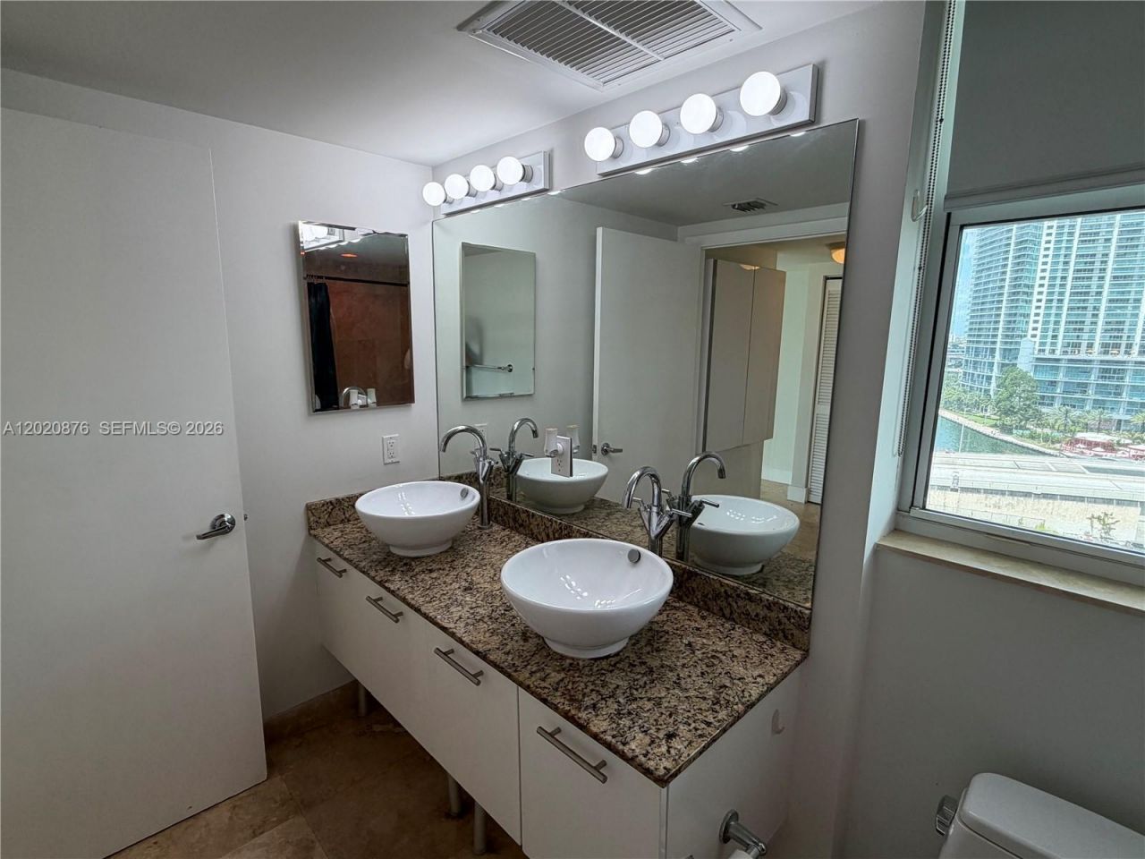 41 SE 5th St , Unit 716, Miami, FL 33131 Photo