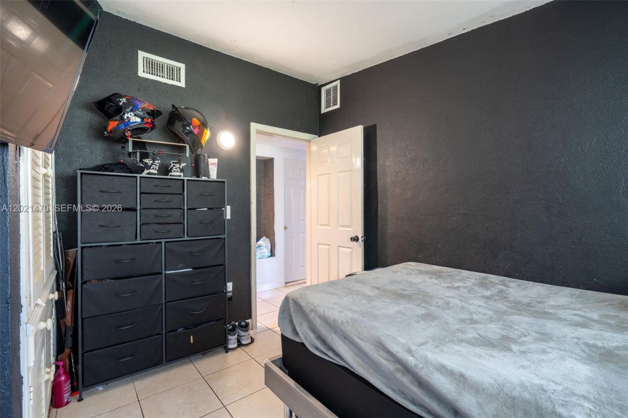 3235 NW 2nd St, Lauderhill, FL 33311 Photo