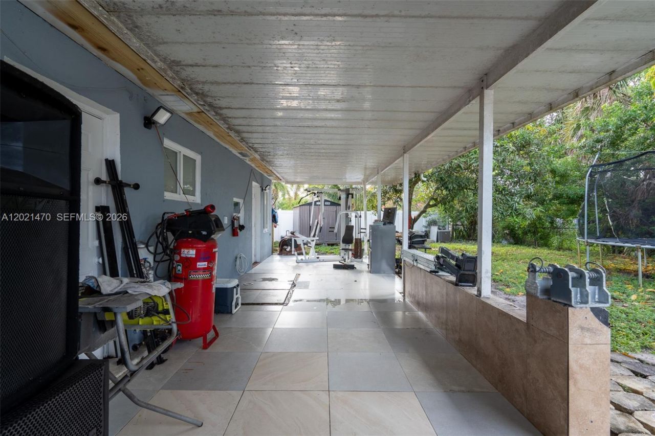 3235 NW 2nd St, Lauderhill, FL 33311 Photo