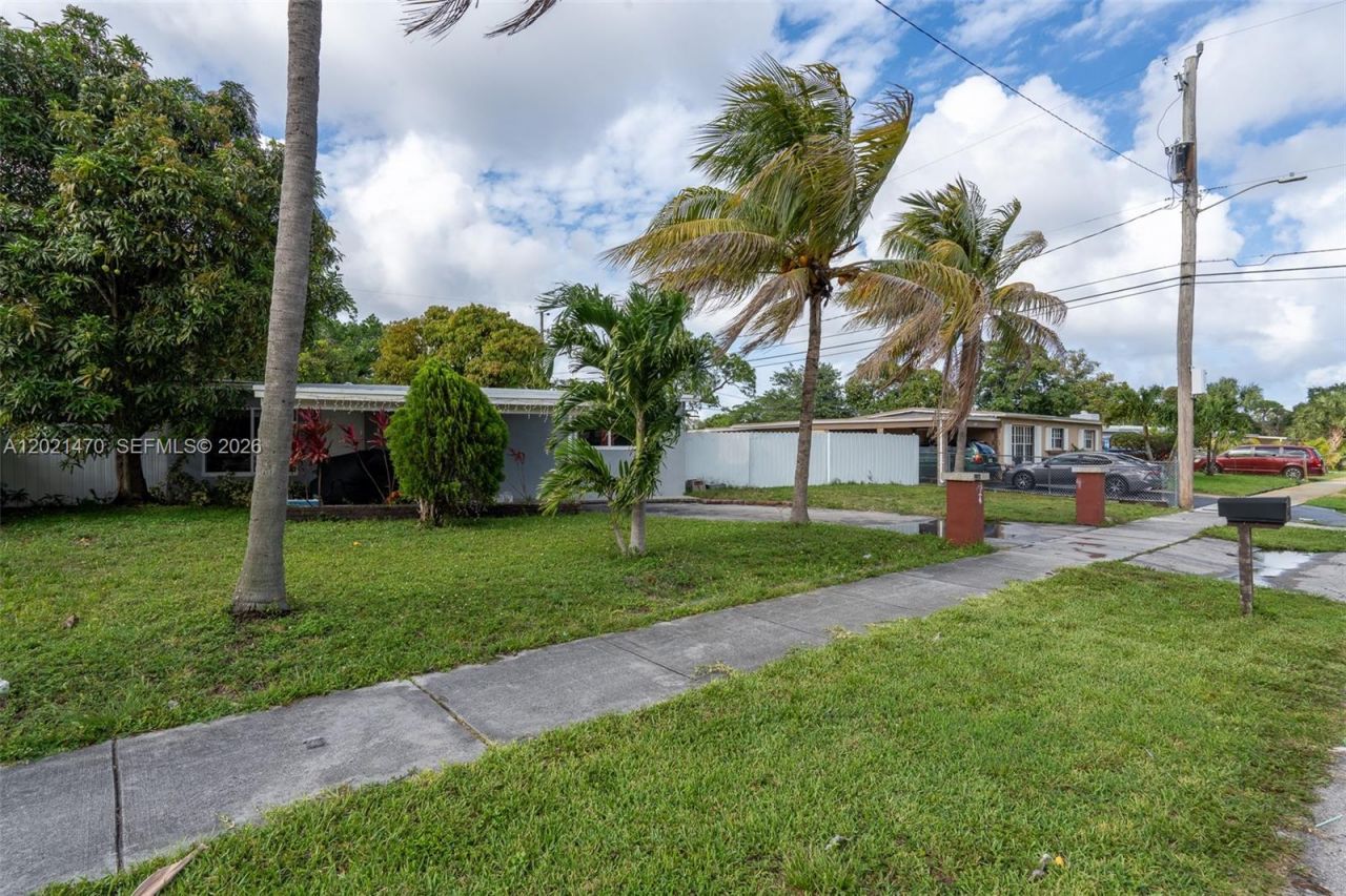 3235 NW 2nd St, Lauderhill, FL 33311 Photo
