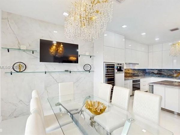 8350 Royal County Down Rd , Boca Raton, FL 33434