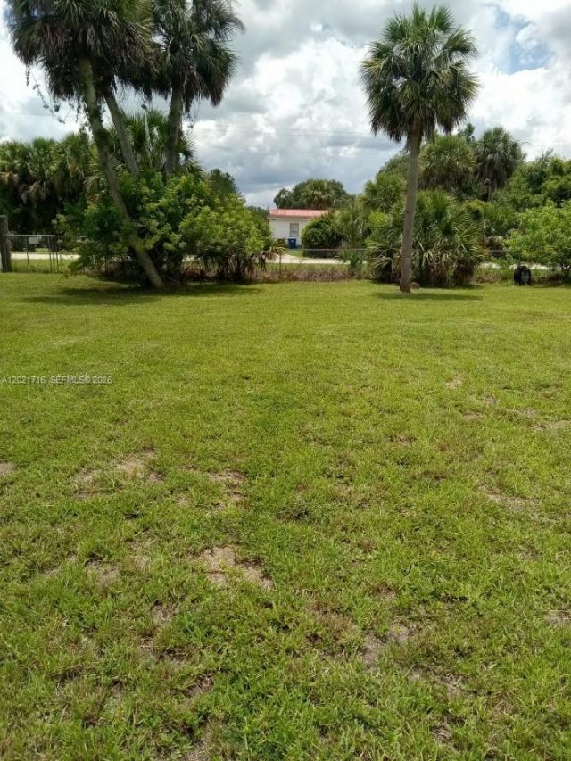 1326 Red Barn Rd , Moore Haven, FL 33471 Photo