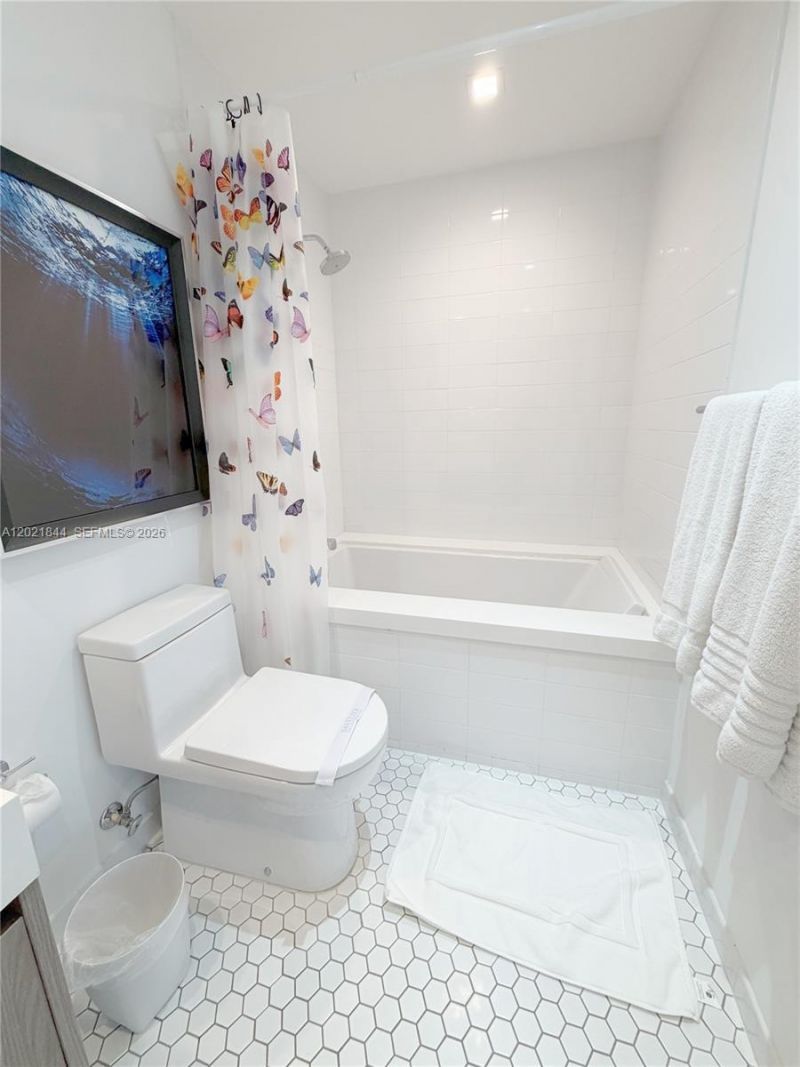 401 N Birch Rd , Unit 415, Fort Lauderdale, FL 33304 Photo