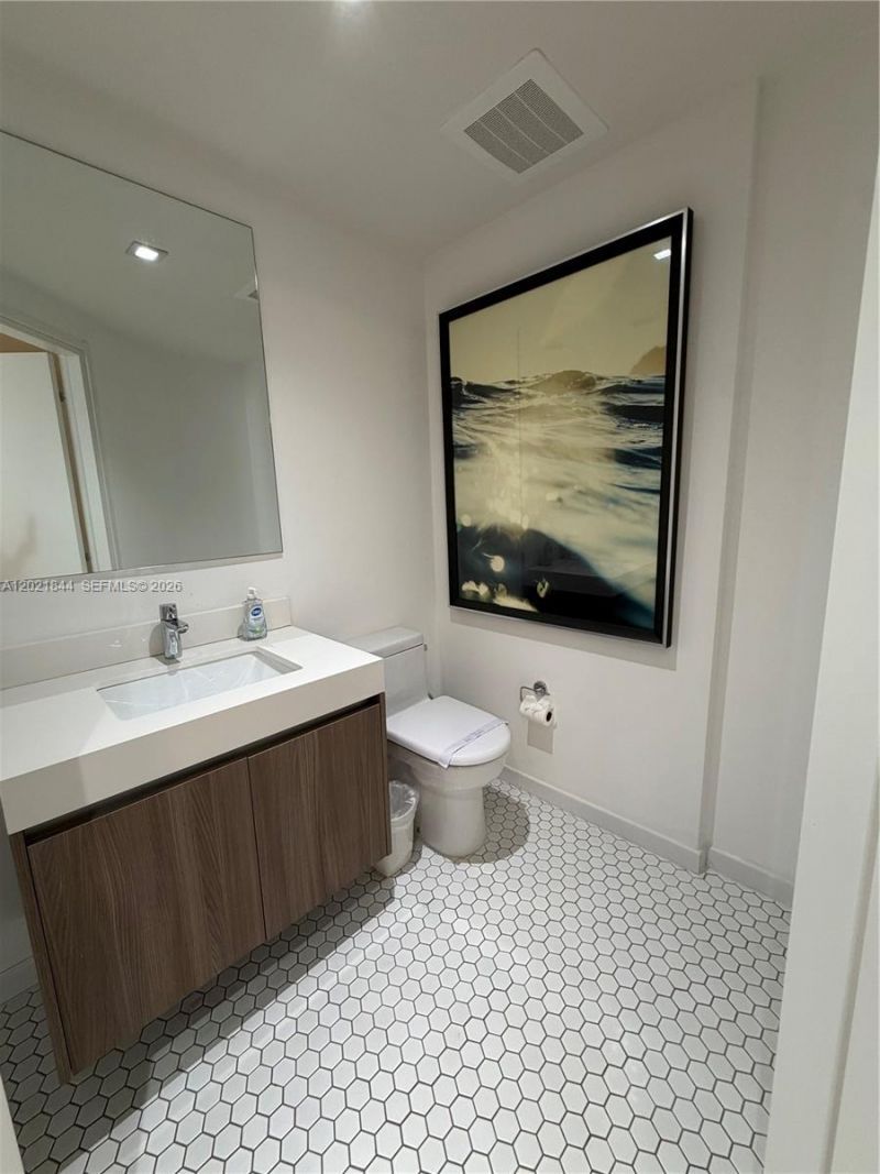 401 N Birch Rd , Unit 415, Fort Lauderdale, FL 33304 Photo