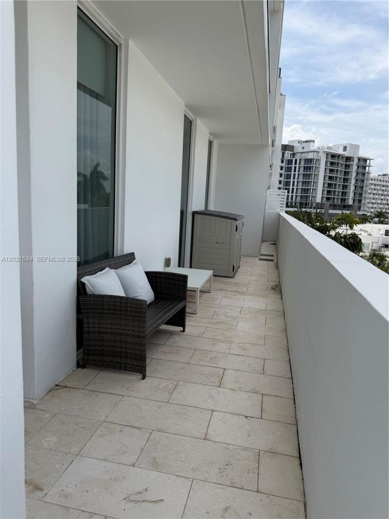 401 N Birch Rd , Unit 415, Fort Lauderdale, FL 33304 Photo