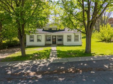 5 Monier Street , Naples, NY 14512