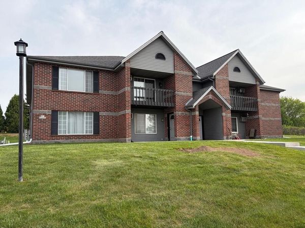 S75W16775 Jacob COURT, Muskego, WI 53150