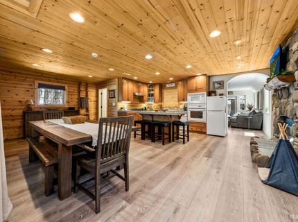 2190 Big Pine Avenue, South Lake Tahoe, CA 96150 Photo
