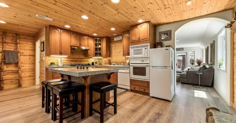 2190 Big Pine Avenue, South Lake Tahoe, CA 96150 Photo