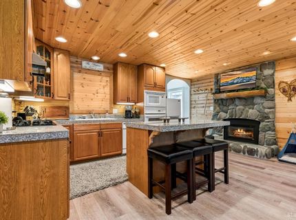 2190 Big Pine Avenue, South Lake Tahoe, CA 96150 Photo