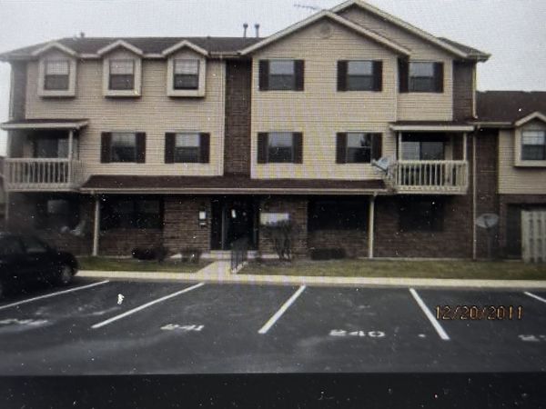 353 S Whispering hills Drive , Unit B, Naperville, IL 60540