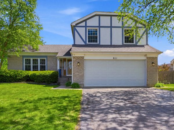 811 Westbury Drive , Algonquin, IL 60102