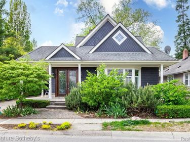 608 Purdy Street , Birmingham, MI 48009