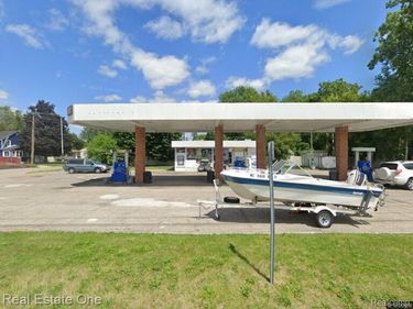 215 Ecorse Road , Ypsilanti Twp, MI 48198