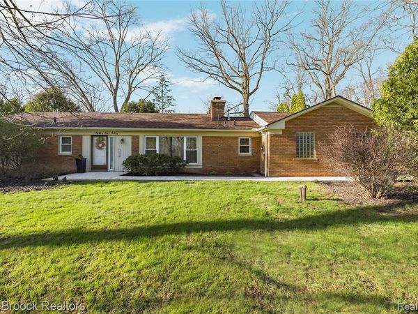 4550 Patrick Road , West Bloomfield Twp, MI 48322