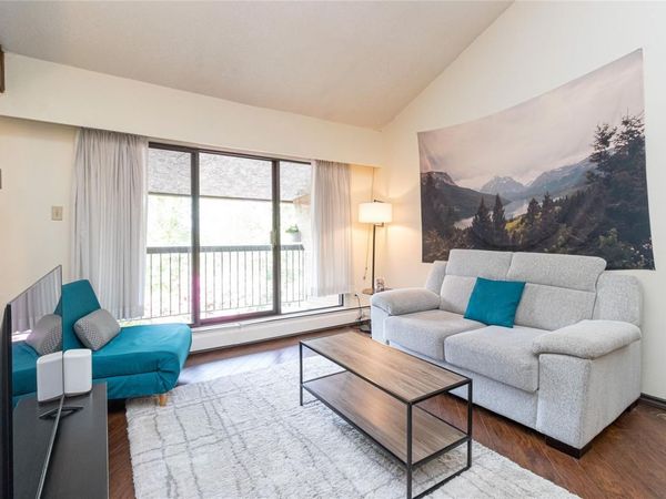 1009 McKenzie Ave, Unit #407, Saanich, BC V8X 4B1